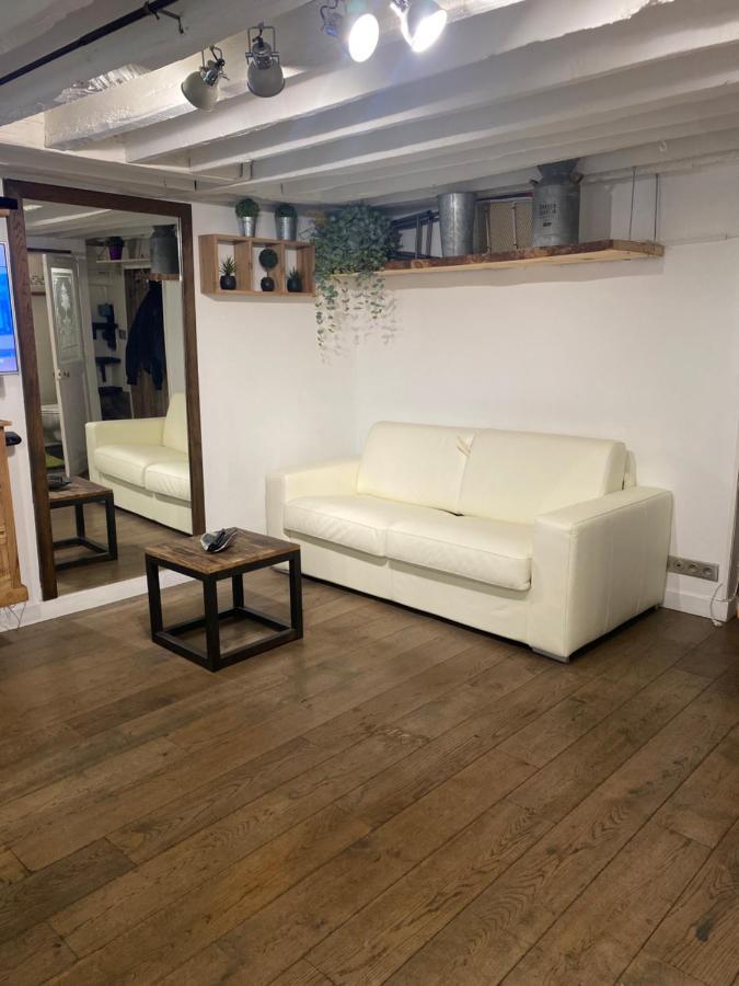 Appartement Studio Canal Saint Martin